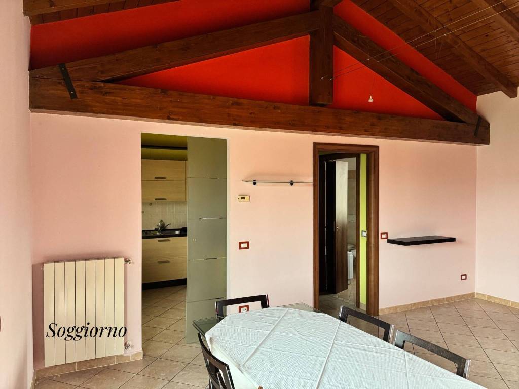 Appartamento a Monvalle in Via Piave - Foto 2