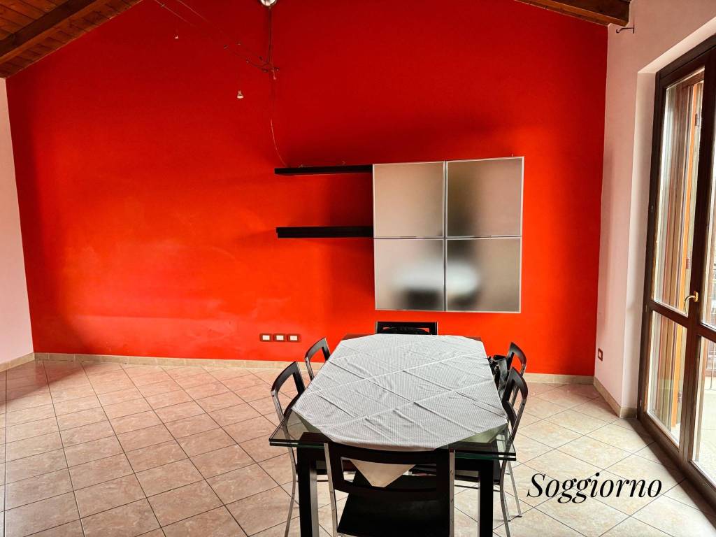 Appartamento a Monvalle in Via Piave - Foto 3