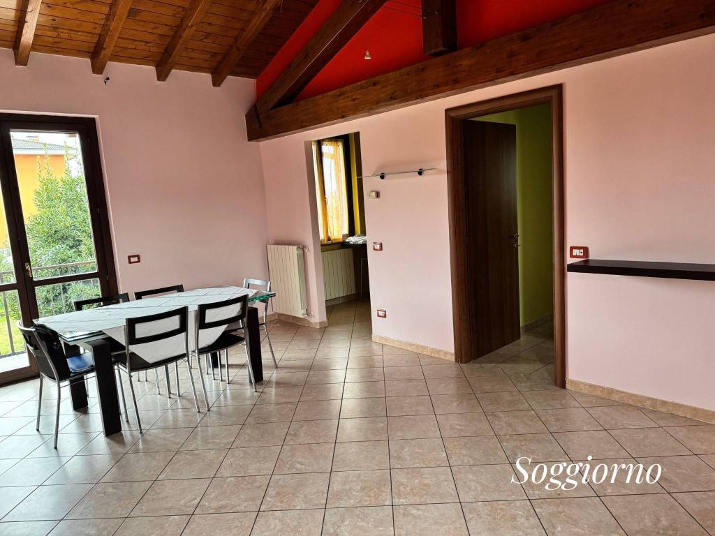 Appartamento a Monvalle in Via Piave - Foto 5