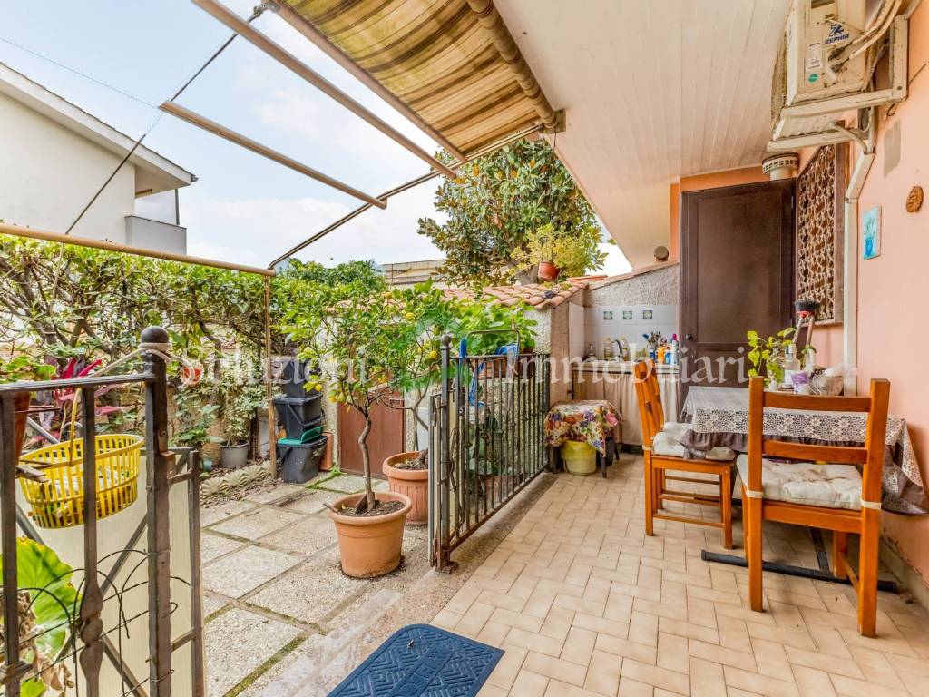 Villetta a schiera a Pomezia in Via Cefalù - Foto 2