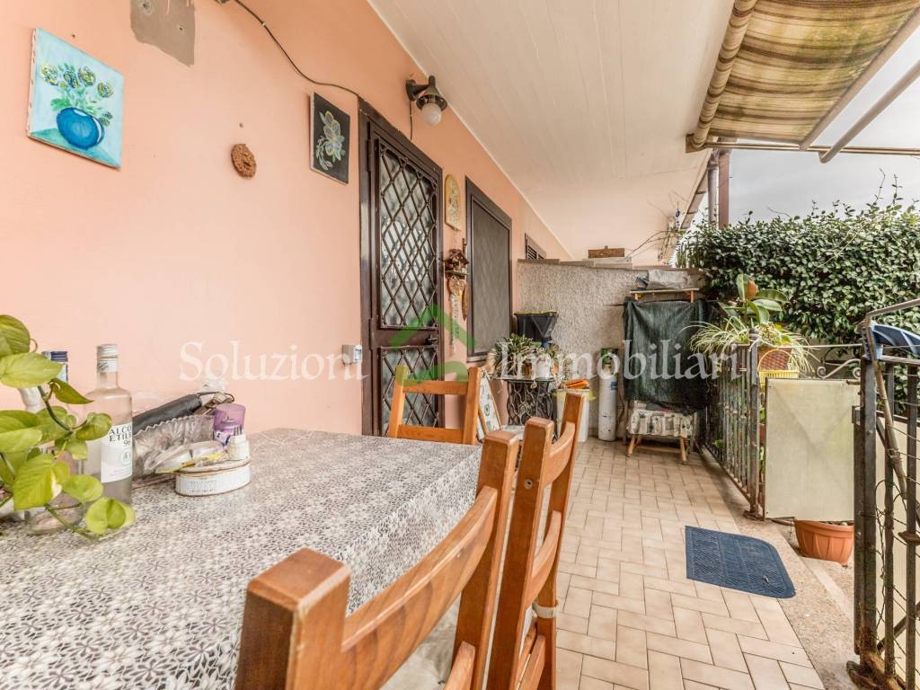 Villetta a schiera a Pomezia in Via Cefalù - Foto 5