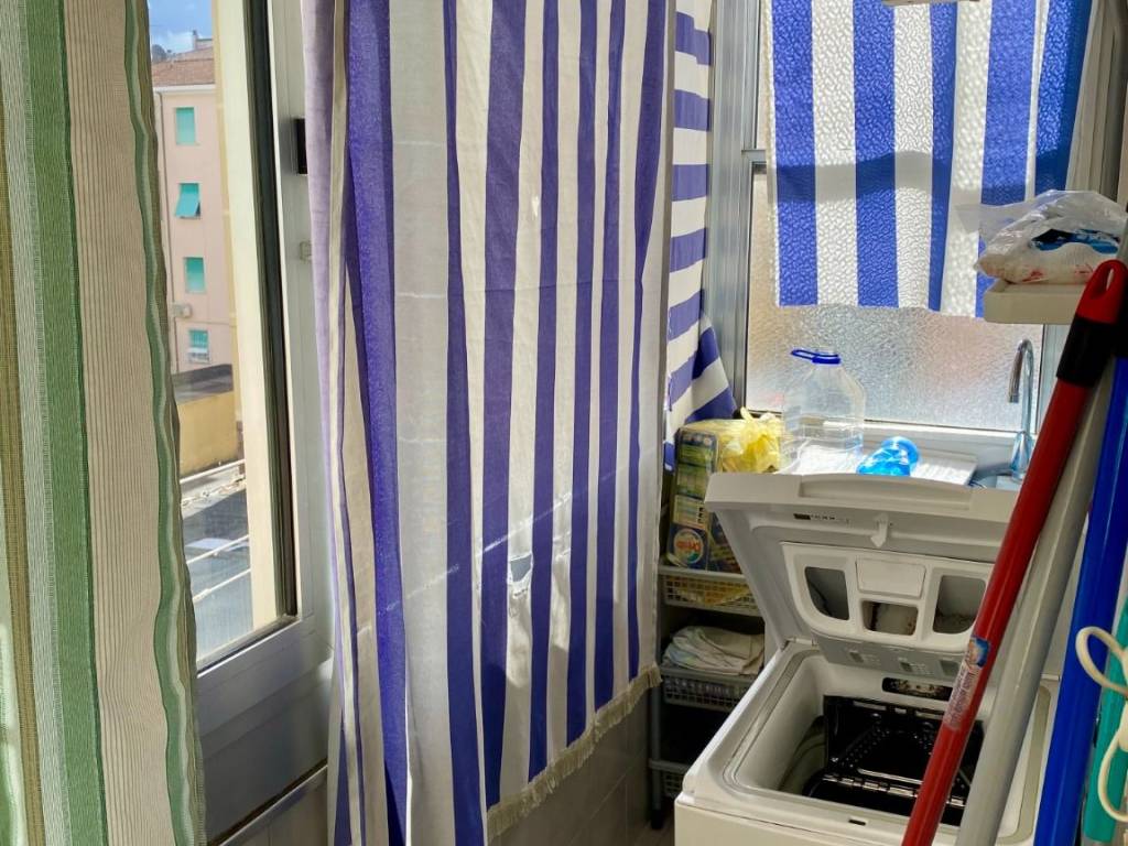 Appartamento a Livorno in Via Moses Montefiore - Foto 5