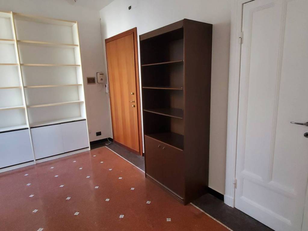 Appartamento a Genova in Via Marina di Robilant - Foto 3