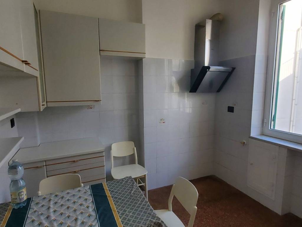 Appartamento a Genova in Via Marina di Robilant - Foto 4