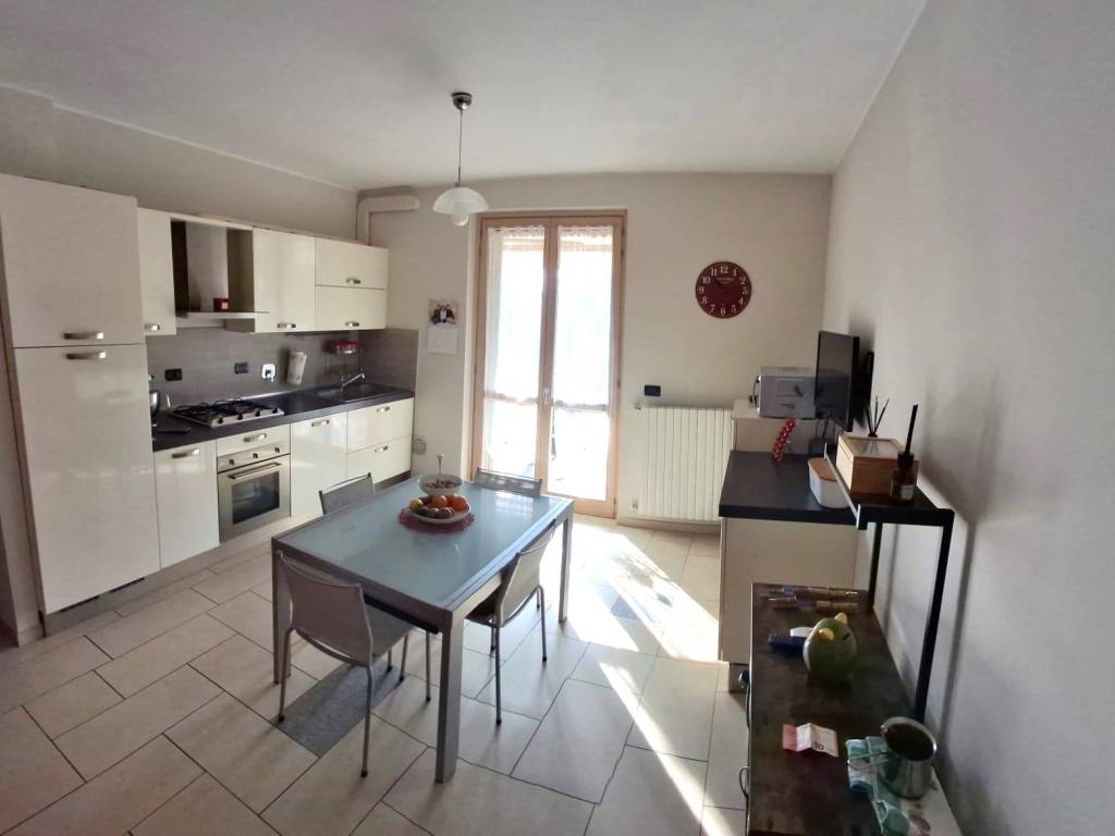 Appartamento a Carmagnola in Via Bornaresio - Foto 2