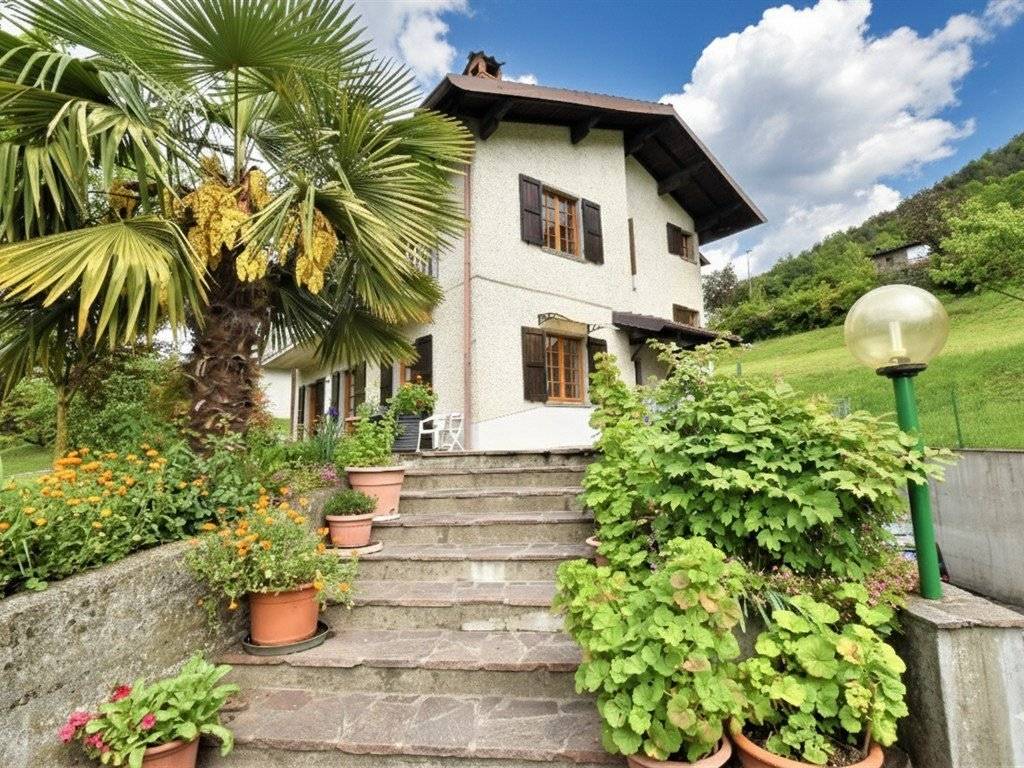 Villa a Cerete in viale G. Donizetti, 39 - Foto 2