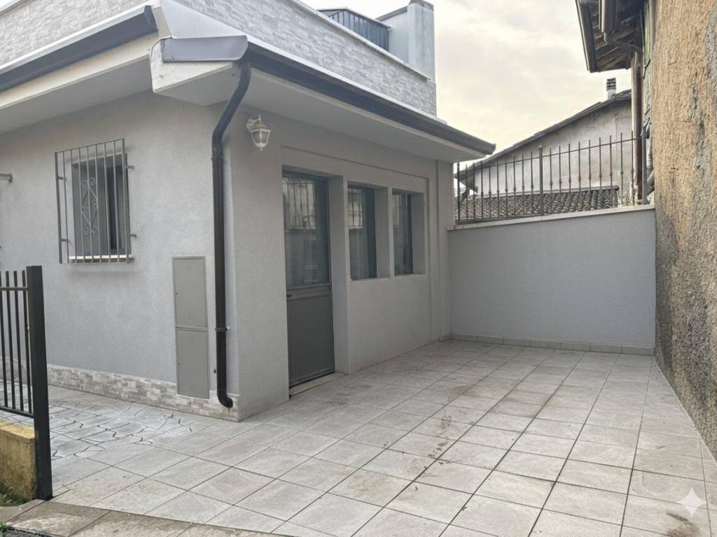 Casa indipendente a Ghedi in Via Giuseppe Mazzini, 11 - Foto 2