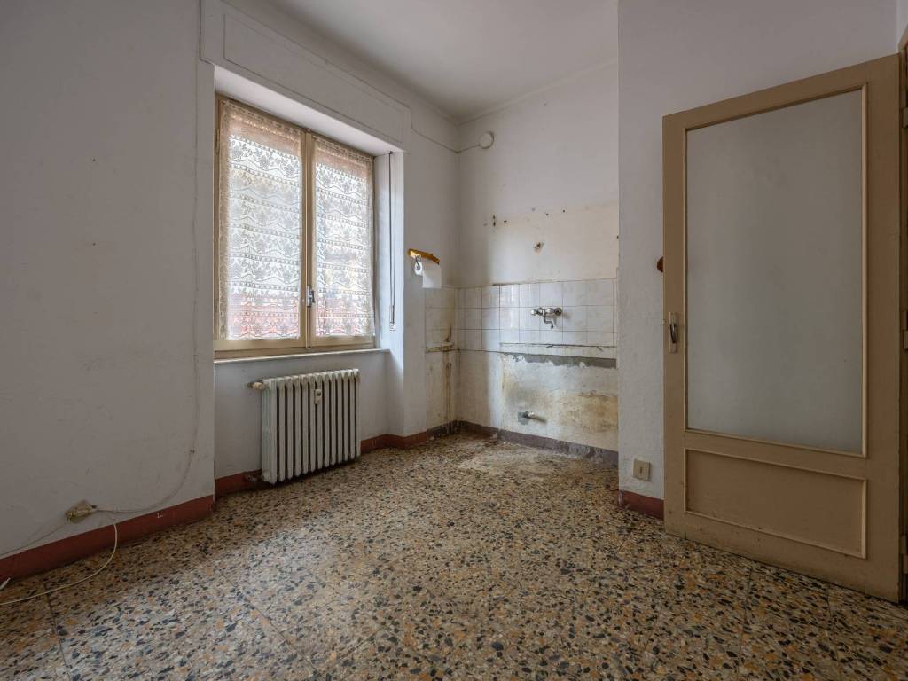 Appartamento a Asti in Via Giuseppe Fantaguzzi, 6 - Foto 2