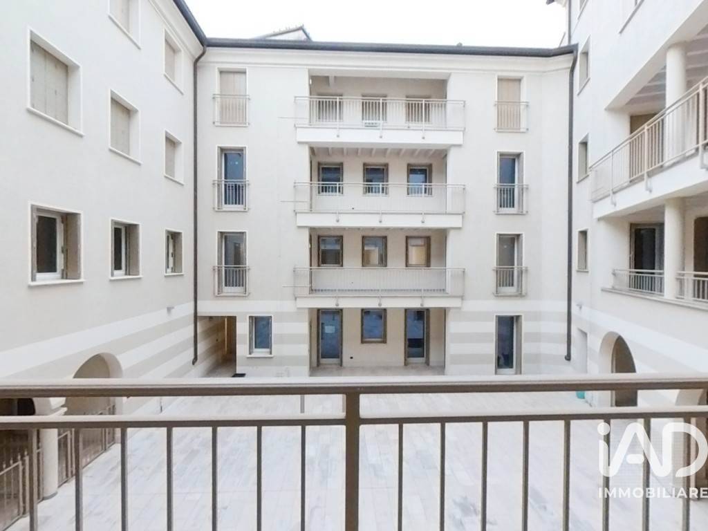 Appartamento a Mantova in Via Corrado, 54 - Foto 4