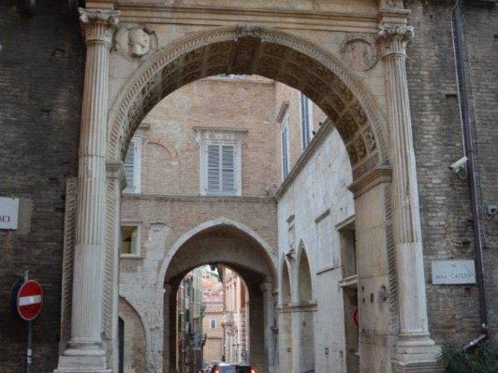 Appartamento a Ancona in Va Pizzecolli - Foto 4