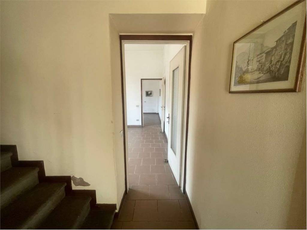 Casa indipendente a Molteno in via Roma, 28 - Foto 3