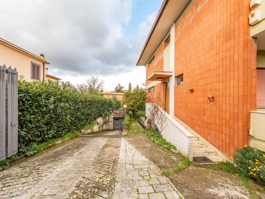 Villa a Grottaferrata in Via Guglielmo Quattrucci, 268 - Foto 4