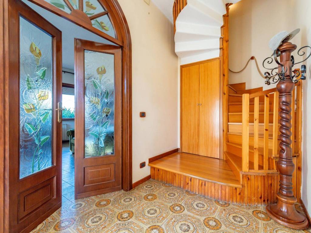 Villa a Grottaferrata in Via Guglielmo Quattrucci, 268 - Foto 5