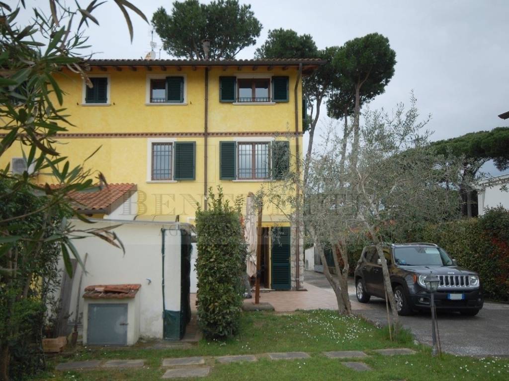 Villa a Pietrasanta in Via delle Vignette, 22 - Foto 2