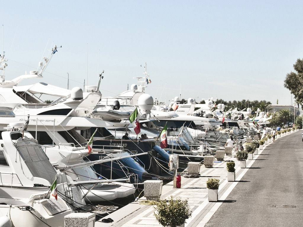 Box / garage a Fiumicino in Via Costalunga, 31 - Foto 2