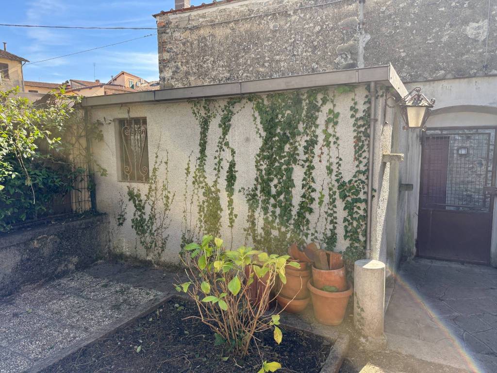 Casa indipendente a Barberino di mugello in Piazza Camillo Benso di Cavour - Foto 4