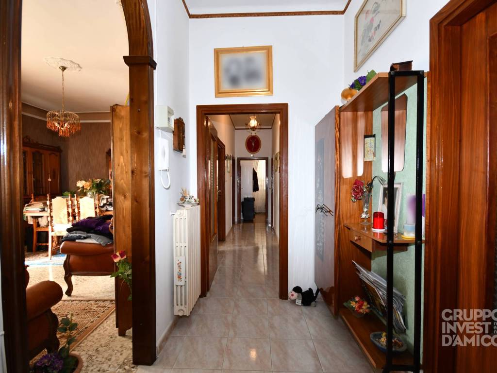 Appartamento a Ceglie messapica in Via Alessandro Manzoni - Foto 5