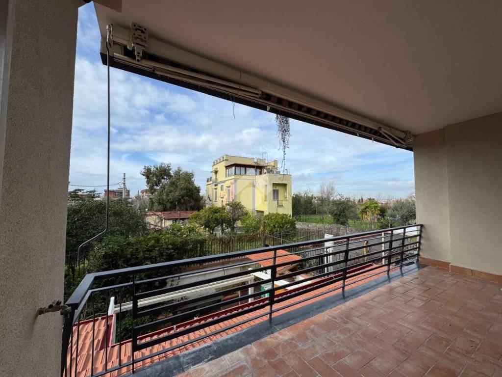 Appartamento a Portici in Via Campitelli, 13 - Foto 2