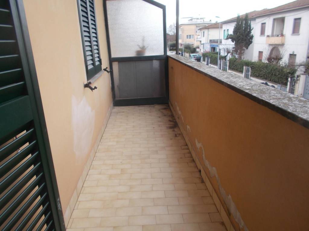 Appartamento a Pontedera in Via Roma, - Foto 2
