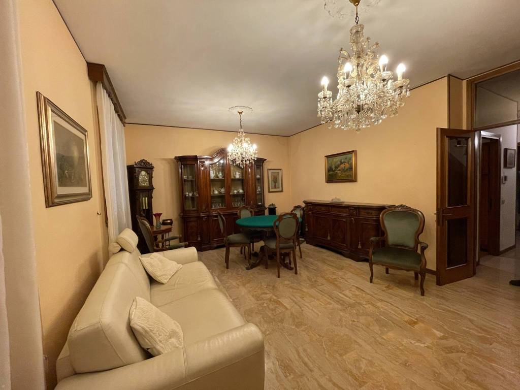 Villetta a schiera a Modena in Viale Giovanni Amendola, 611 - Foto 2