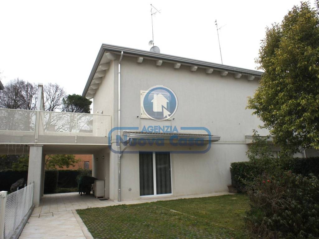 Villa a Ravenna in Via dei Partigiani, 4 - Foto 2