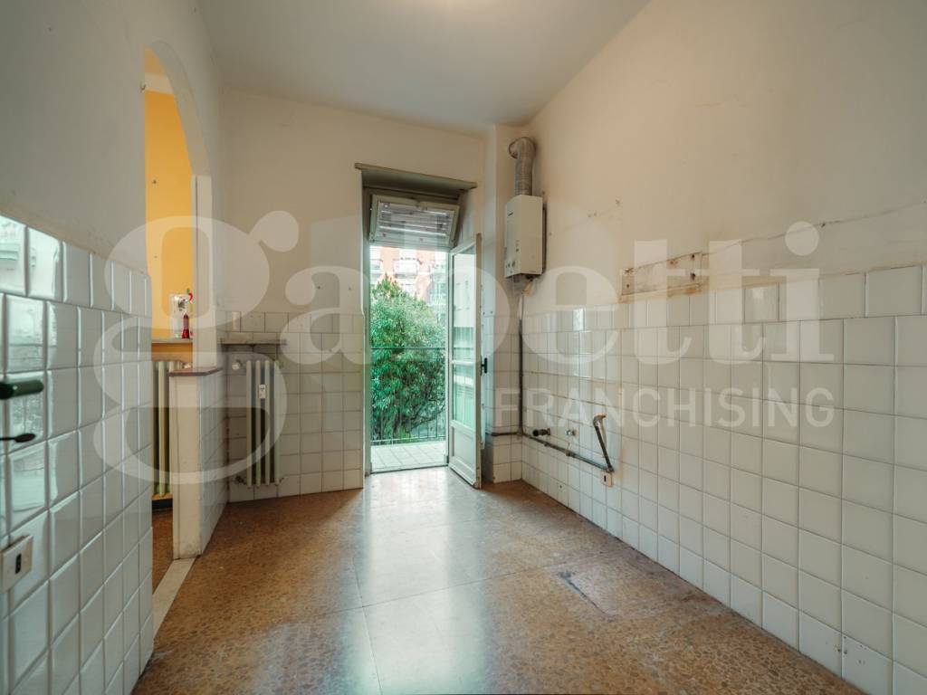 Appartamento a Pinerolo in Piazza Guglielmone, 3 - Foto 5
