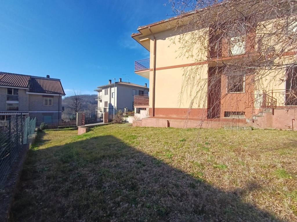 Villa a Caprarola in Via Giacomo Matteotti - Foto 5