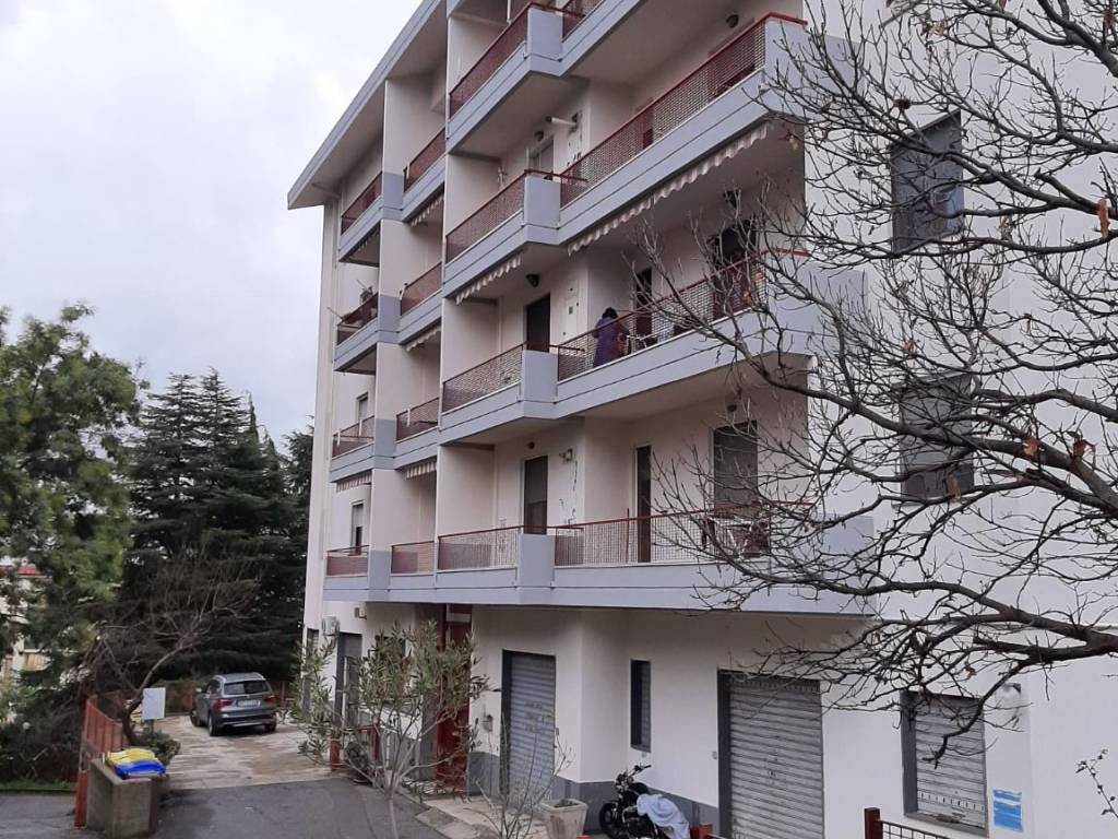 Appartamento a Catanzaro in Via Gregorio Caloprese - Foto 2