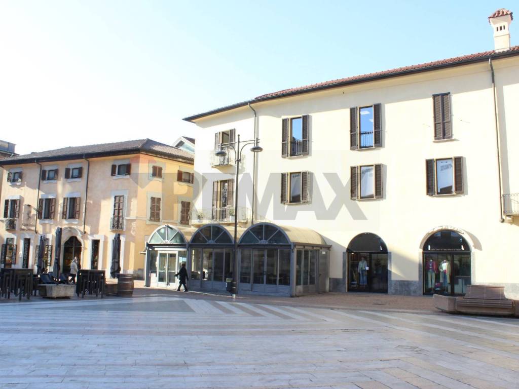 Immobile a Busto arsizio in piazza San Giovanni, 2 - Foto 2