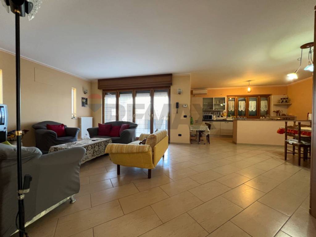 Casa indipendente a Venosa - Foto 2