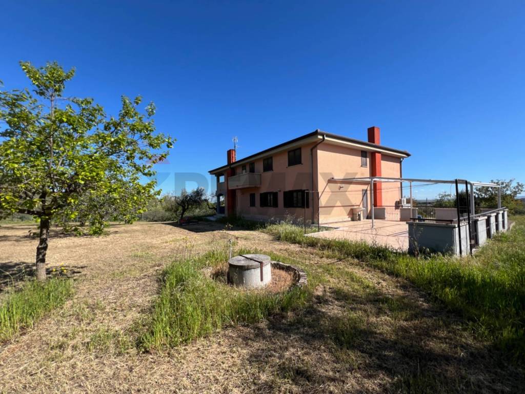 Casa indipendente a Venosa - Foto 3