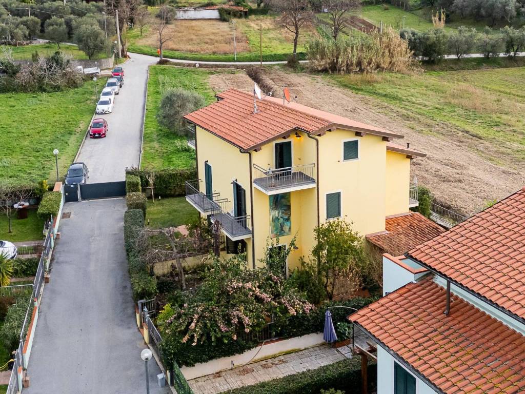 Villa a Massarosa in Via Pietra a Padule, 3298 - Foto 3