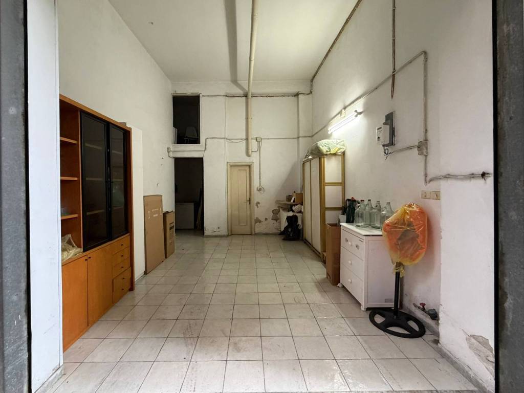 Box / garage a Salerno in Via Gelso, 73 - Foto 3