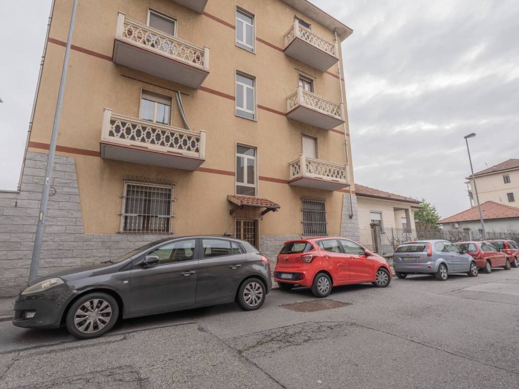 Appartamento a Grugliasco in Via Goffredo Mameli, 3 - Foto 2