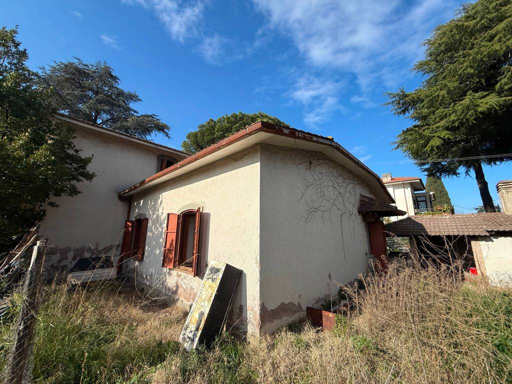 Villa a Ciampino in Via Loredano Bizzali - Foto 2