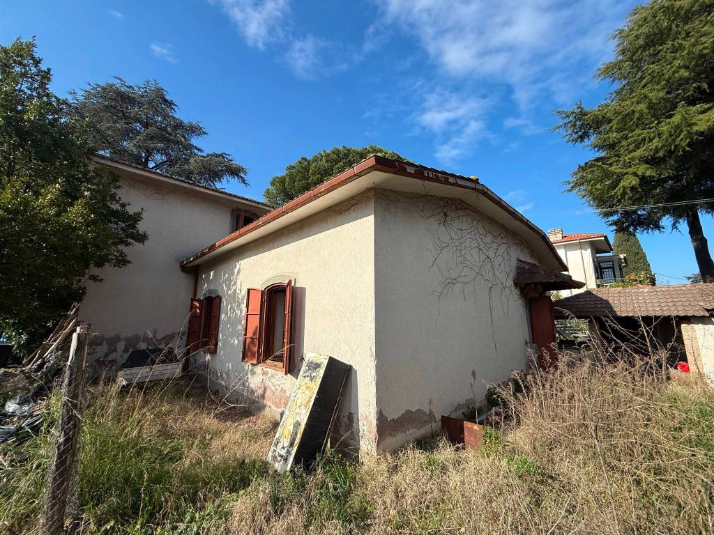 Villa a Ciampino in Via Loredano Bizzali - Foto 3