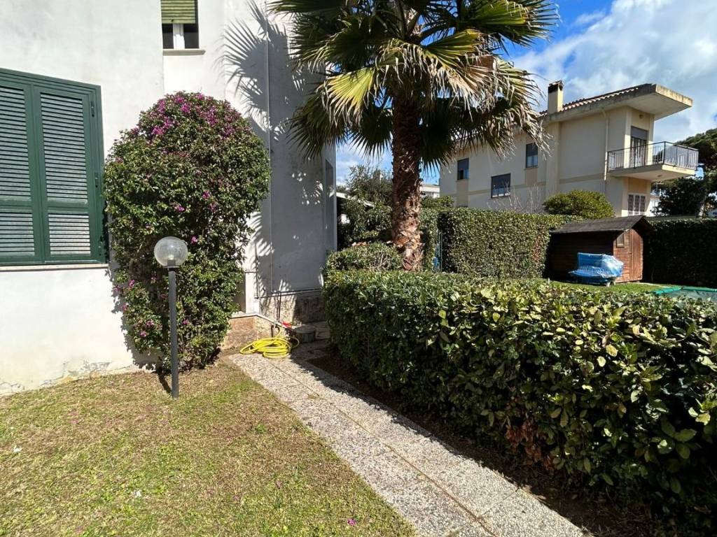 Appartamento a Fiumicino in Via Falconara - Foto 2