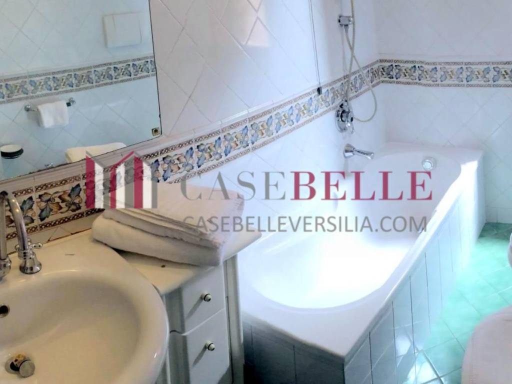 Appartamento a Forte dei marmi in Via C. Cavour, - Foto 2