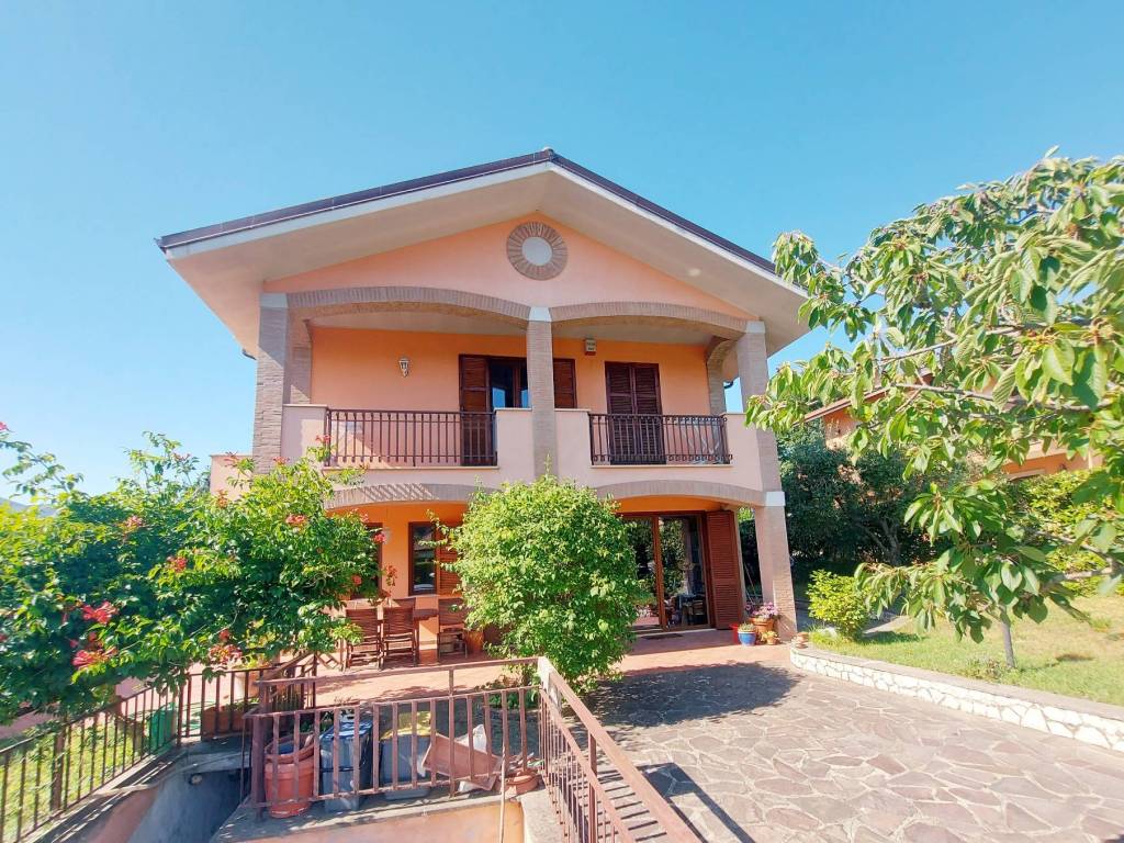 Villa a Grottaferrata in Via della Pedica - Foto 4