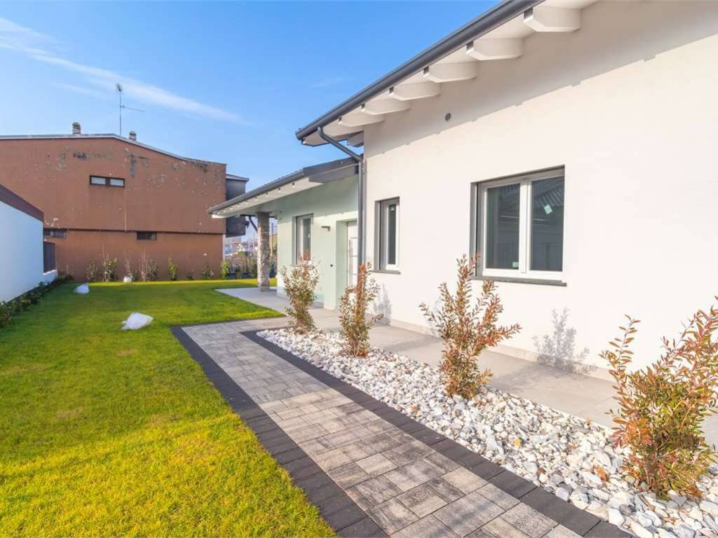 Villa a Cairate in via Rovigo - Foto 3