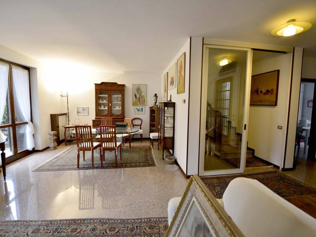 Villa a Bergamo in Via Vittorio Alfieri, 17 - Foto 2