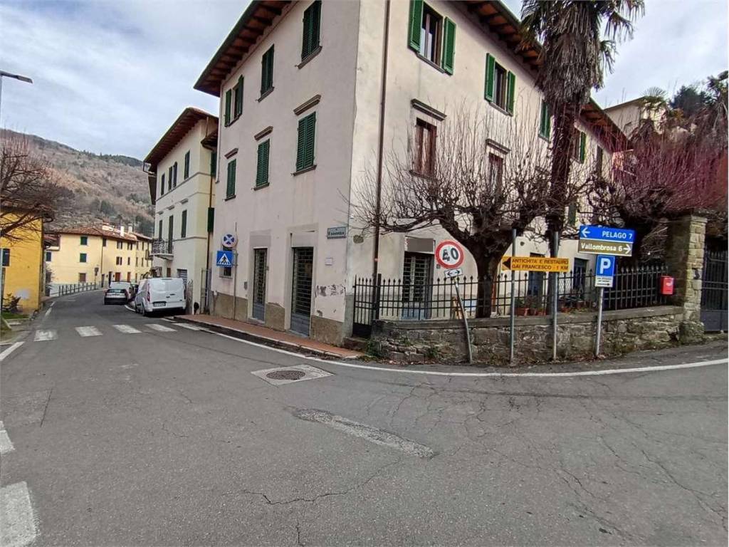 Immobile a Reggello in Pizza Indipendenza , 6 - Foto 5