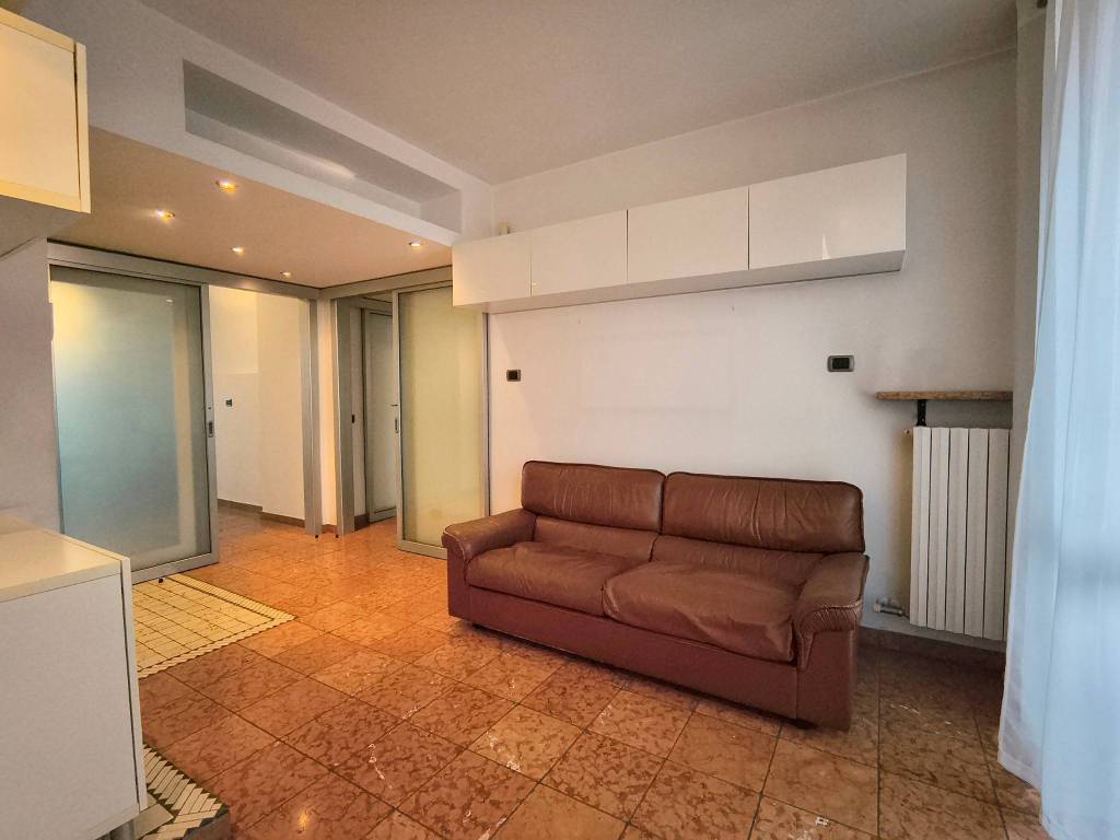 Appartamento a Paderno dugnano in Via Gaspare Rotondi, 2 - Foto 4