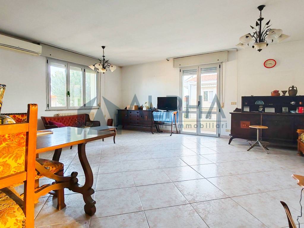 Appartamento a Rimini in Viale Giuba, 15 - Foto 2