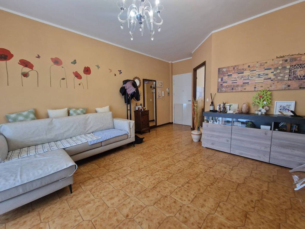 Appartamento a Bra in Via Isonzo, 39 - Foto 2