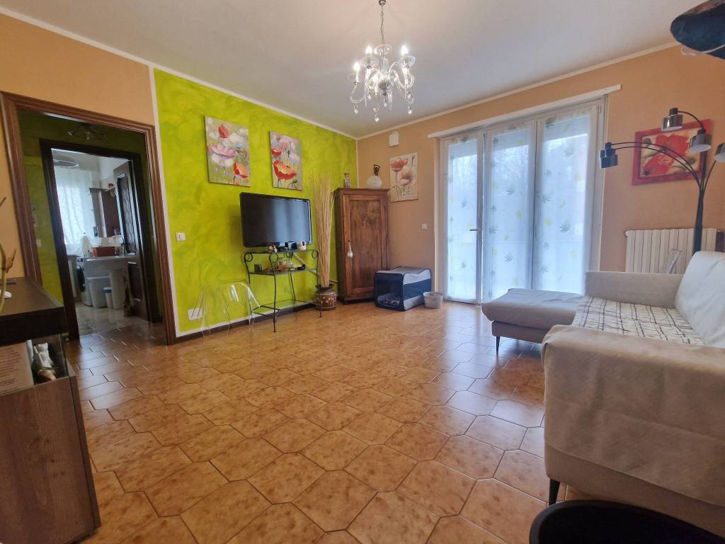 Appartamento a Bra in Via Isonzo, 39 - Foto 3