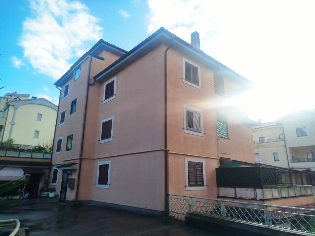 Appartamento a Bracciano in Traversa Campo della Fiera - Foto 2