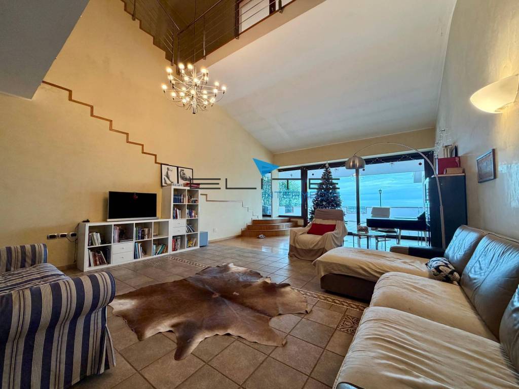 Villa a Cappelle sul tavo in Piazza della chiesa, 45 - Foto 2