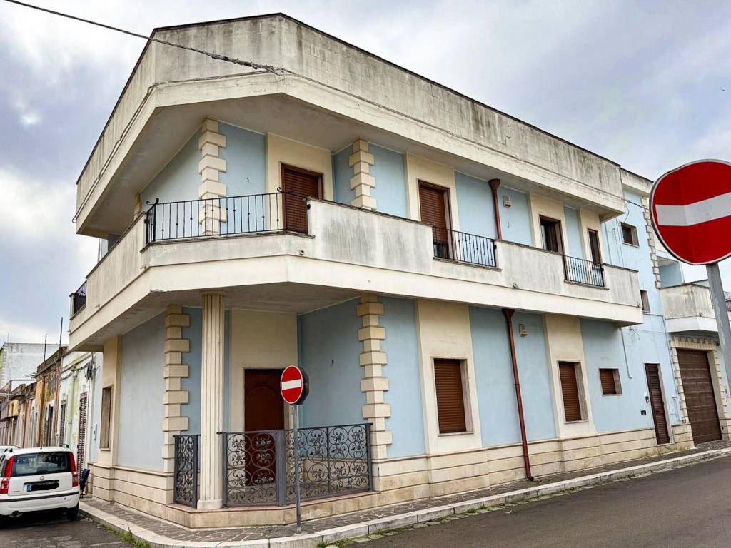 Appartamento a San pietro vernotico in Via Don Luigi Sturzo, 14 - Foto 2