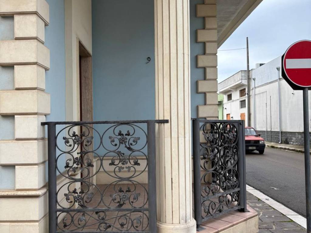 Appartamento a San pietro vernotico in Via Don Luigi Sturzo, 14 - Foto 3